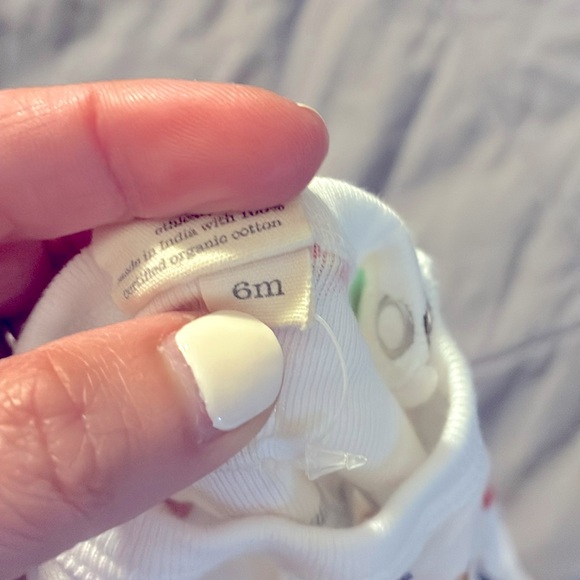 Estella NYC Themed Baby Onesie - Picture 3 of 4